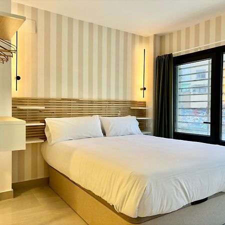 Gulliver Suites Valencia Exterior photo